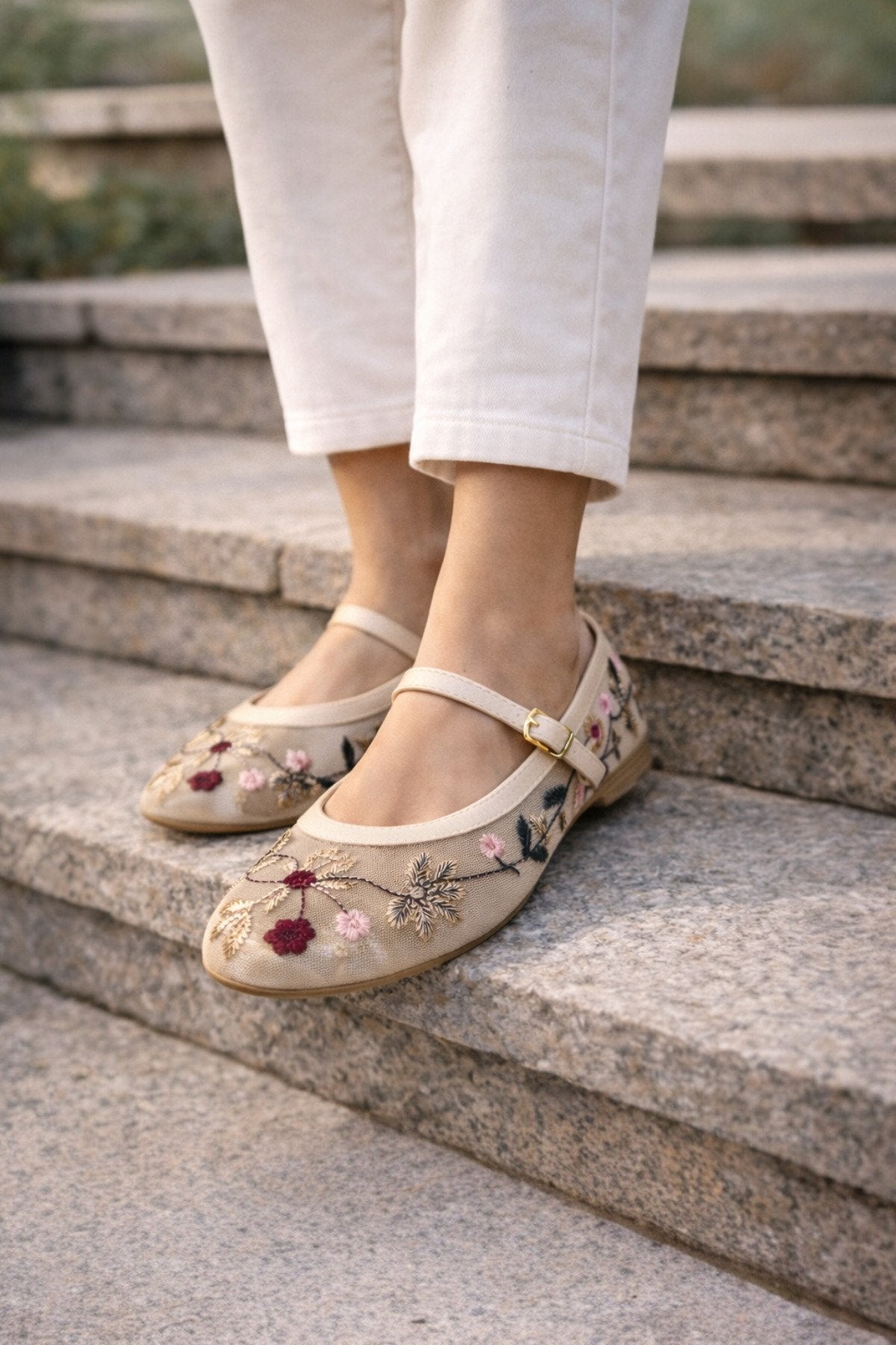 Kadın Bej Çiçek Nakışlı Mary Jane Babet Günlük Rahat Babet Ayakkabı