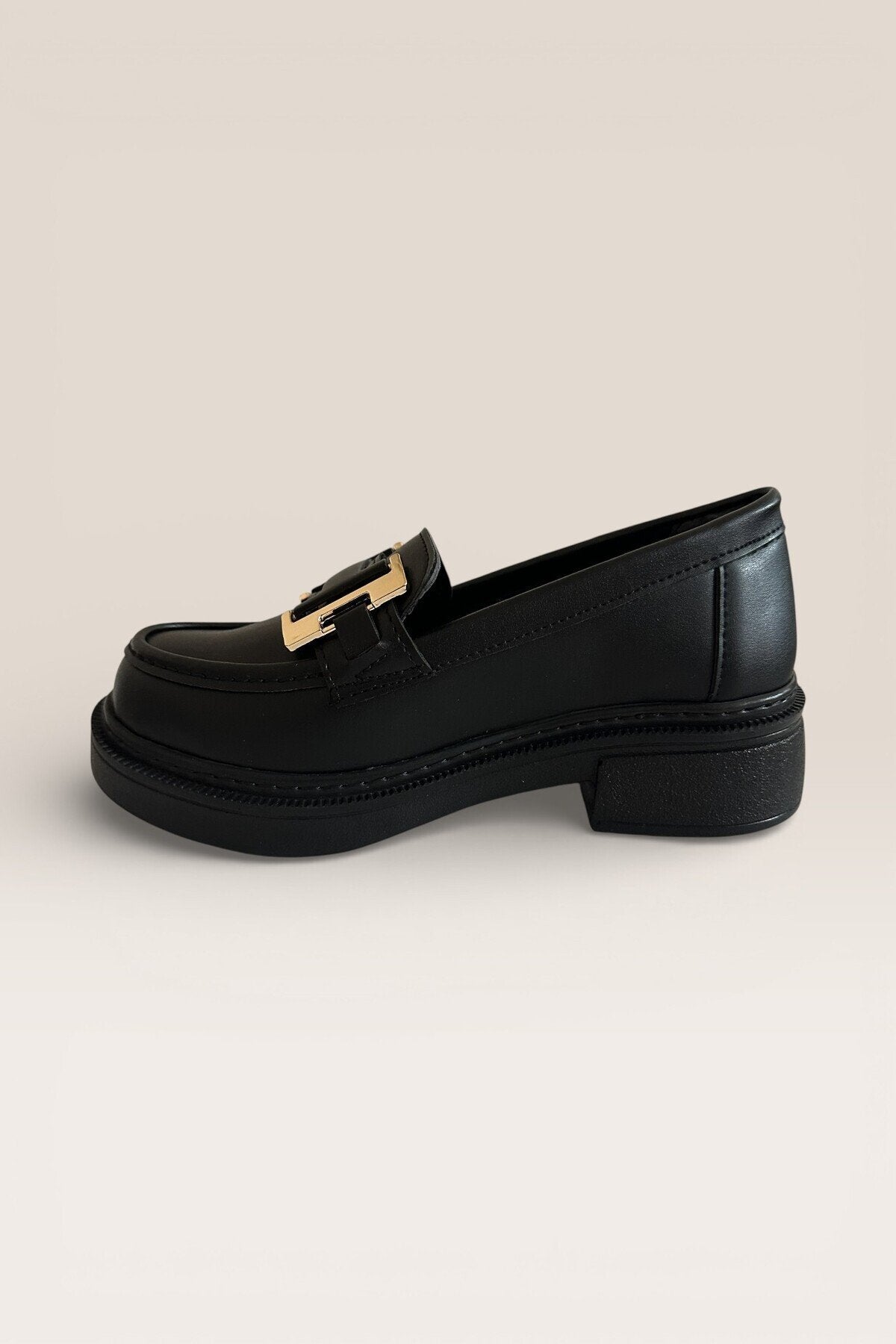 Kadın Siyah Cilt Tokalı Loafer Günlük Makosen Ofis Ayakkabısı