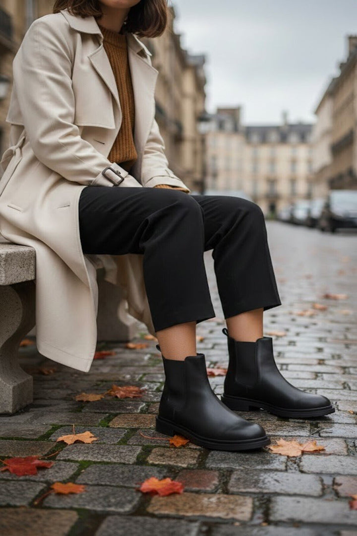 Kadın Siyah Chelsea Bot Lastikli Suni Deri Günlük Bot